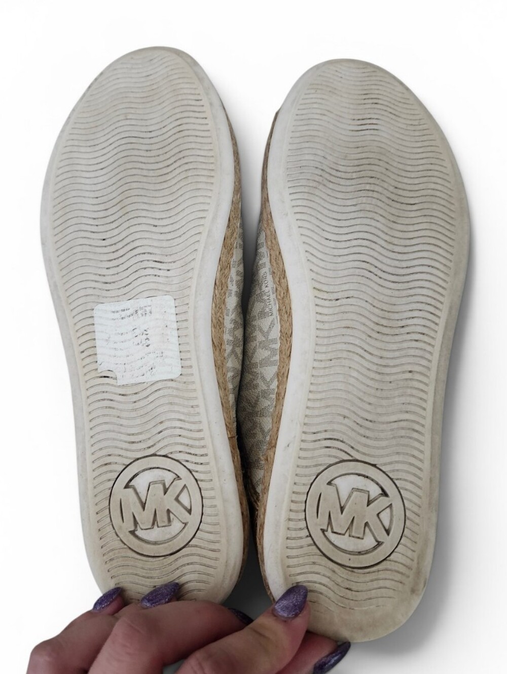 😻 3/$30 Size 7.5 Michael Kors Sneakers - Picture 5 of 9